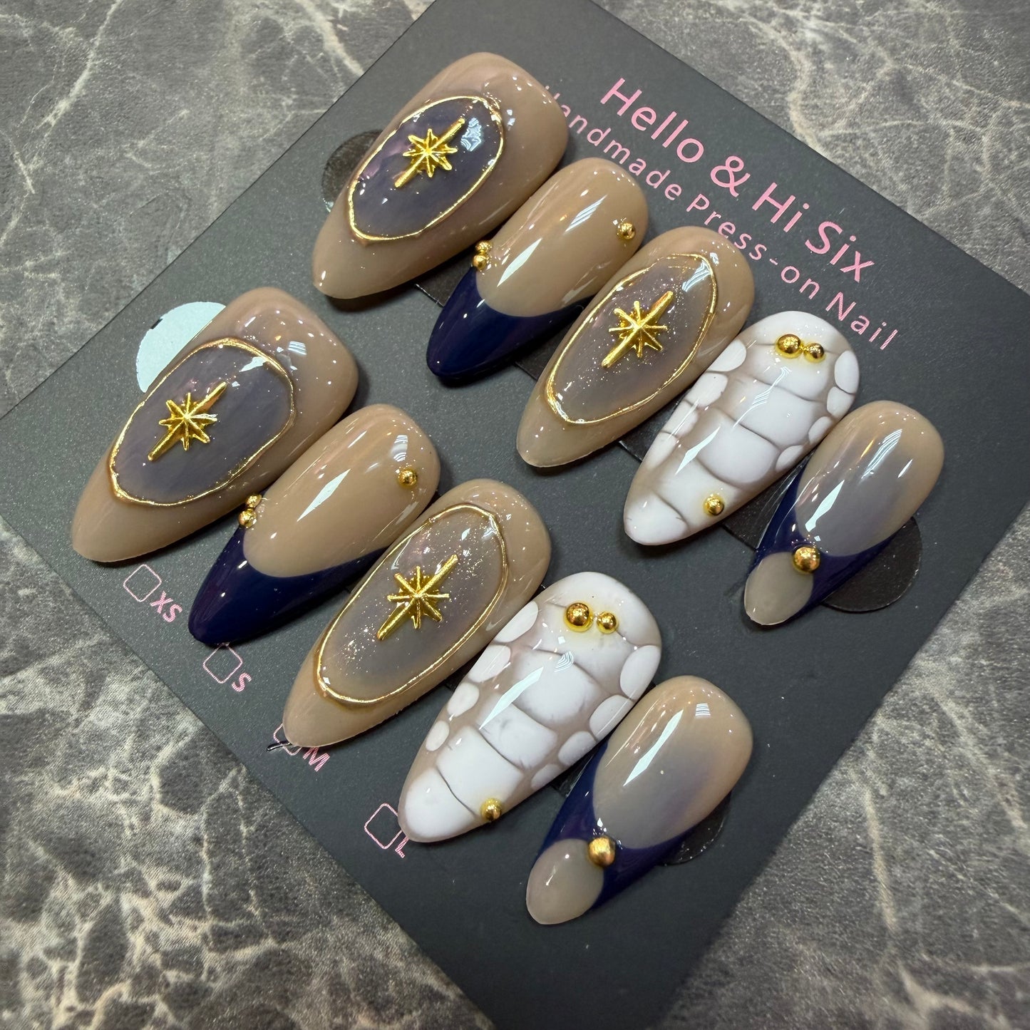 Nail924 (Midlong- Almond)