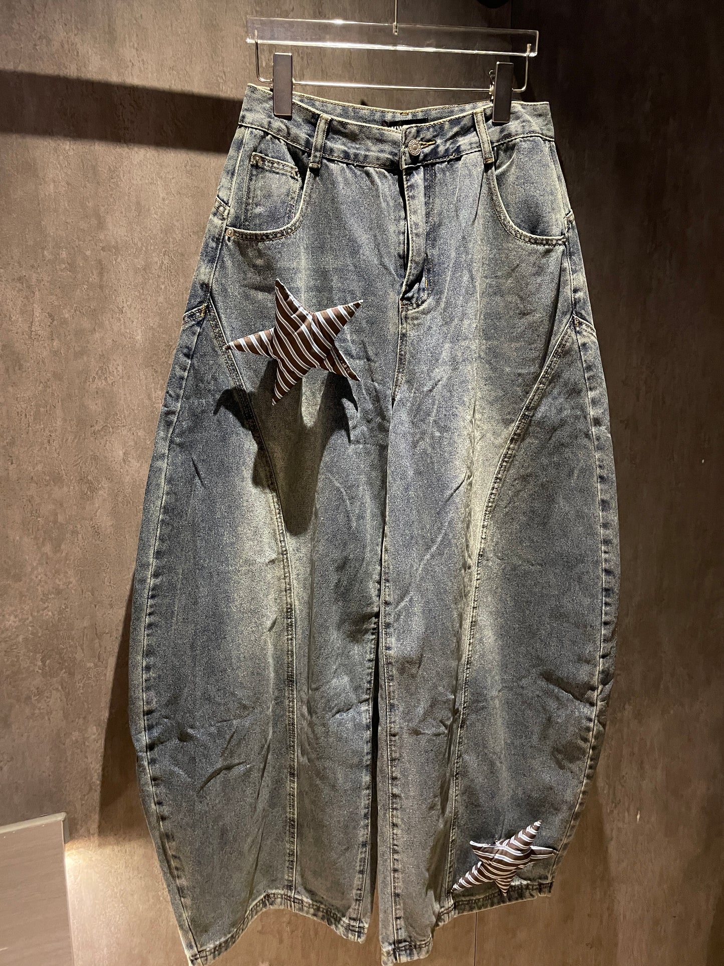 May1102 Star PinToy Jeans