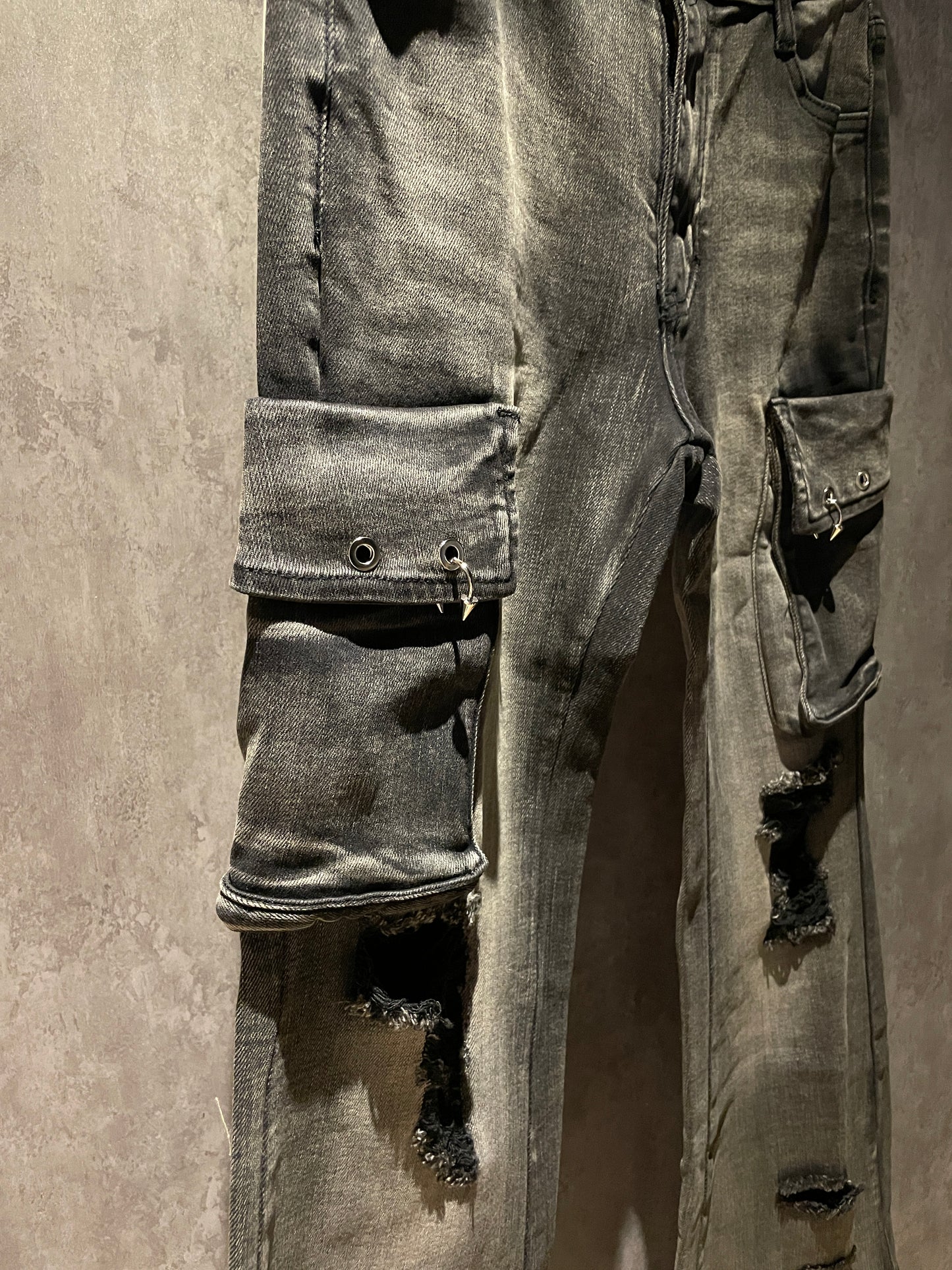 May1105 Slim Cargo Jeans Black