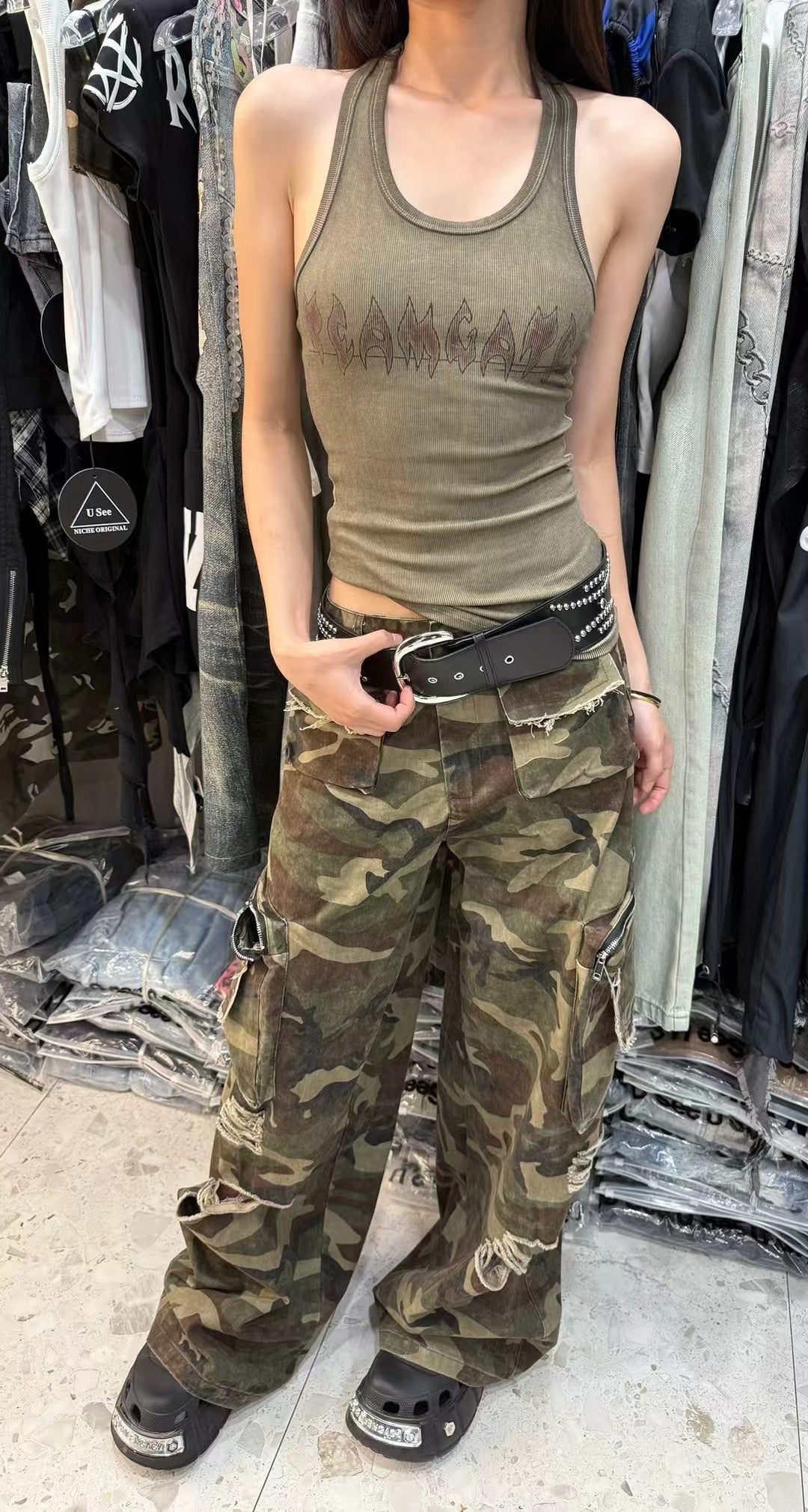 May1104 Camouflage Cargo Jeans