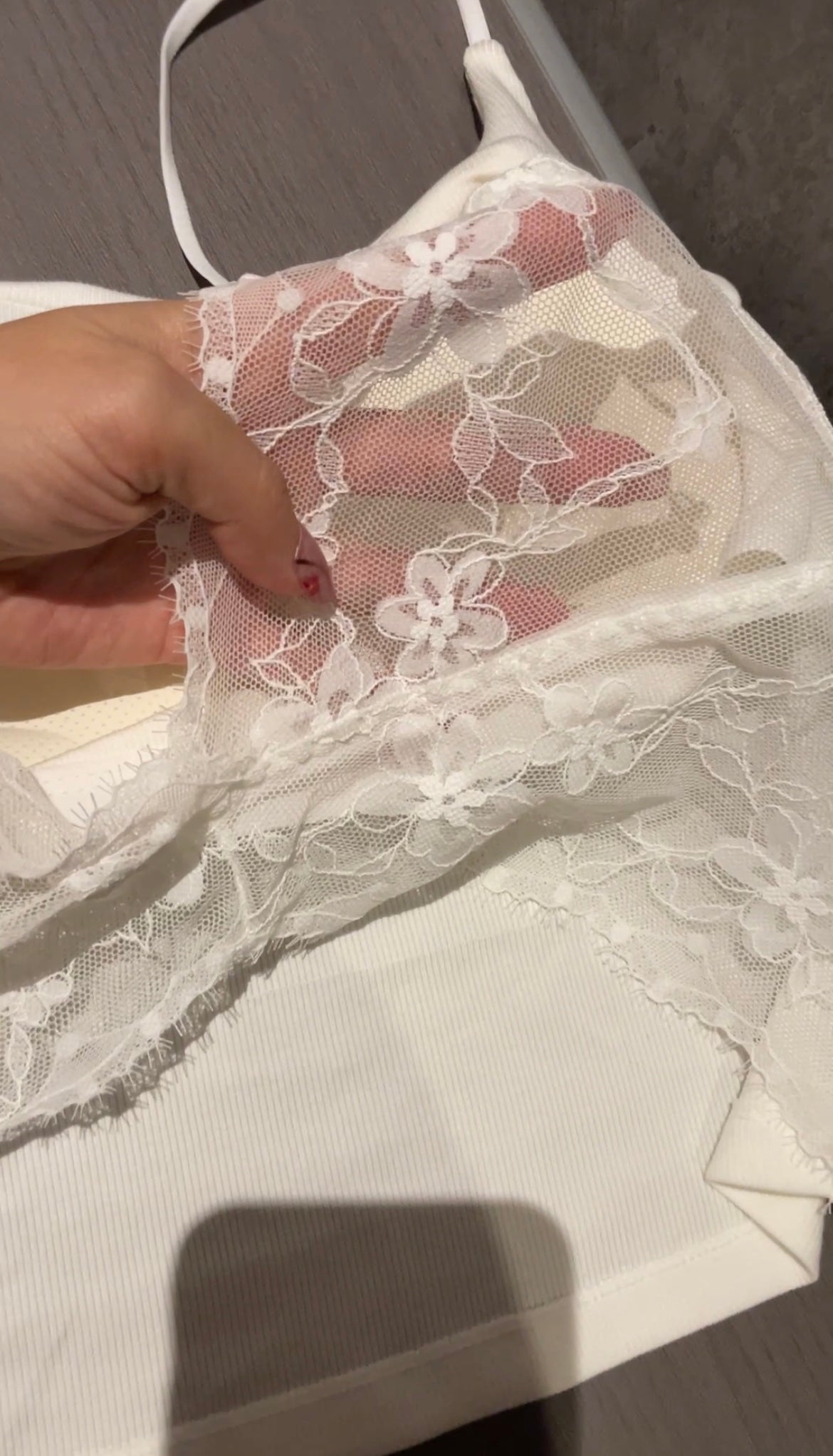 May1015 Lace Back Top