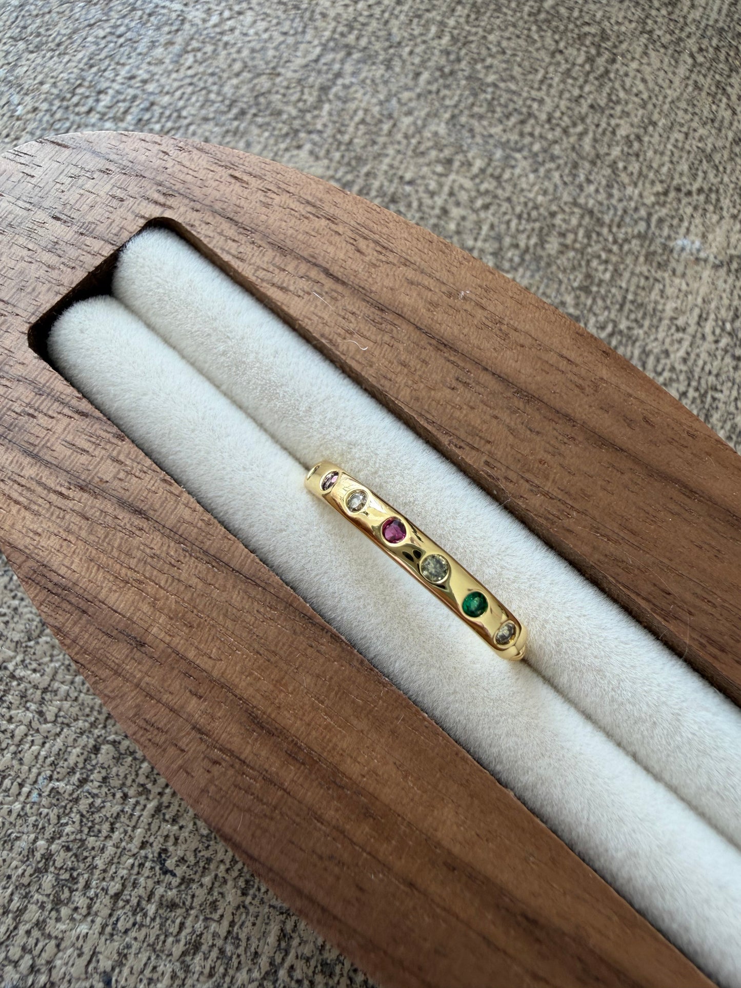 Ring986
